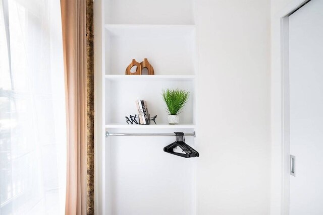 48 ミッドタウン ウエスト アパート