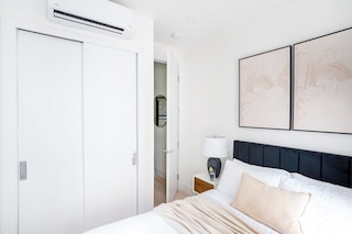 48 ミッドタウン ウエスト アパート