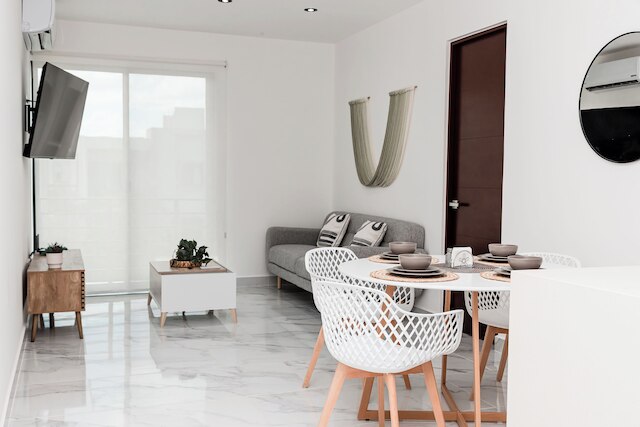 オンブー - モダン コンフォート イン ワイアカン