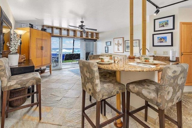 ブレステイキング オーシャンフロント！ エアコン コンシェルジュ インクルーデッド - Vrkcv