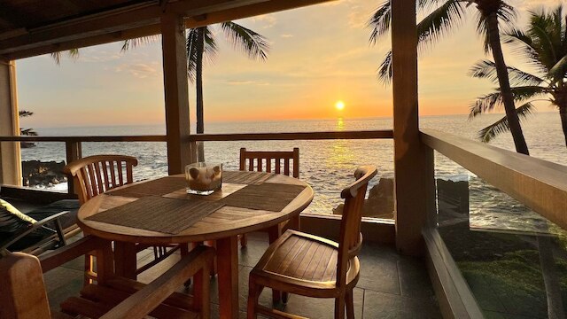 オーシャンフロント ペントハウス ウィズ サンセットビューズ, エアコンディショナー アンド ラップアラウンド ラナイ！ - Vrkcv