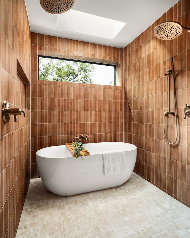 イーストサイド ラックス グループ ウィズ プール ニア ダウンタウン