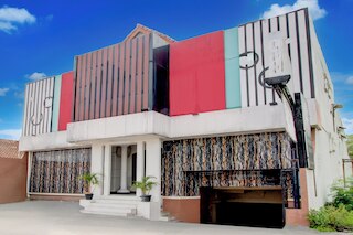 ホテル O ニア マグウォハルジョ スタジアム グラハ