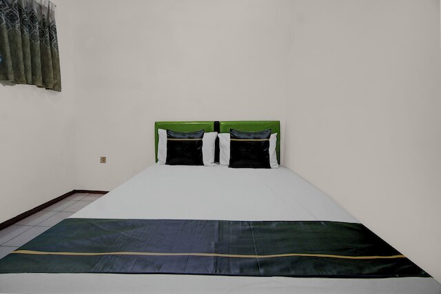 ホテル O ニア アルン アルン フォーマリー エンブン