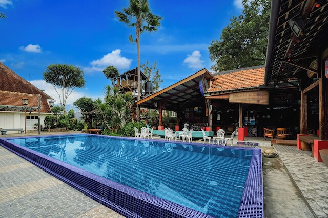 ホテル O ニア アルン アルン フォーマリー エンブン