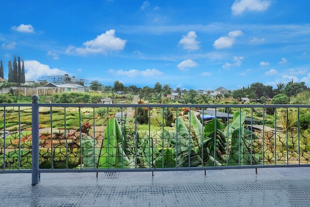 ホテル O ニア アルン アルン フォーマリー エンブン