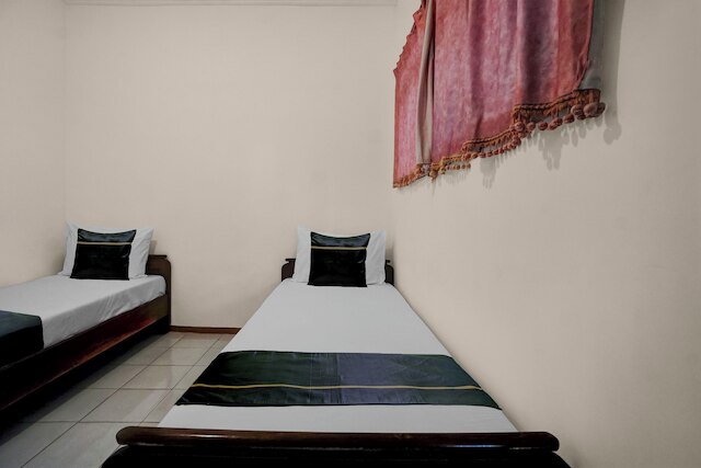 ホテル O ニア アルン アルン フォーマリー エンブン