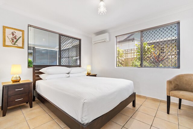 スペーシャス 1ベッド ユニット ウィズ アウトドア パティオ ダイニング