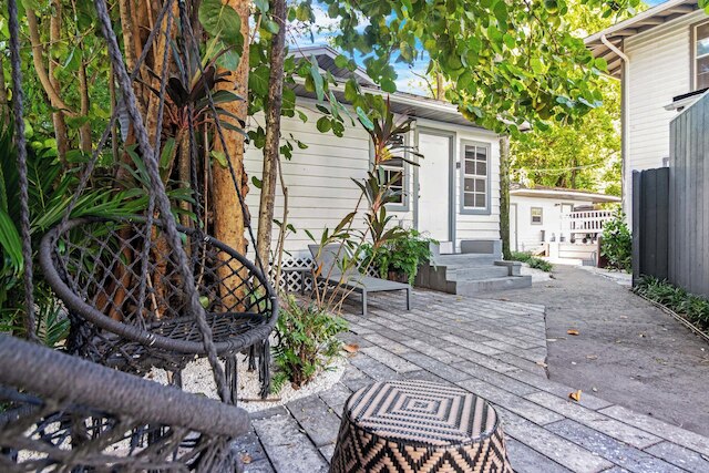 7BD Downtown Oasis Pool