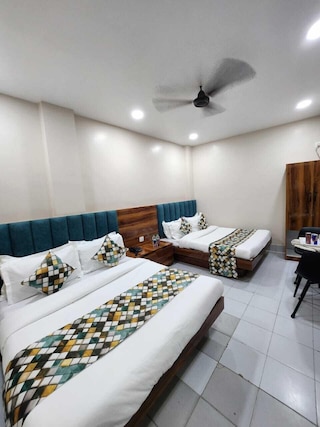 ホテル ニーラム パレス