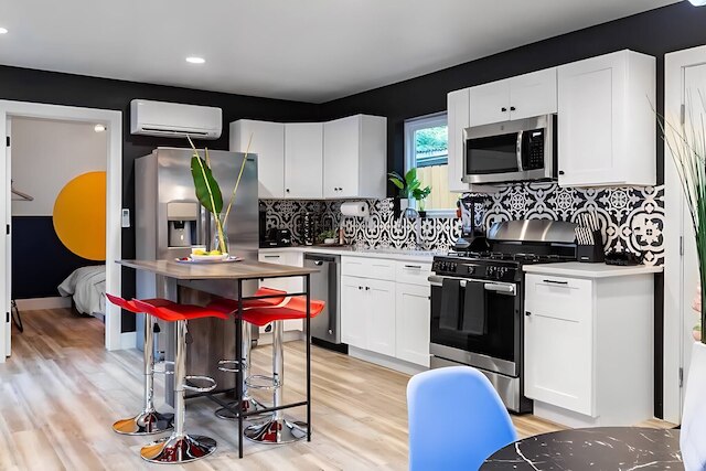 Two-home Group Retreat - 6th Street 4 Min Walk