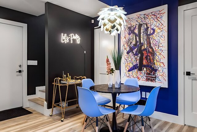 Two-home Group Retreat - 6th Street 4 Min Walk