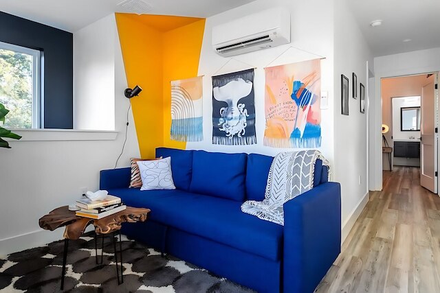 Two-home Group Retreat - 6th Street 4 Min Walk