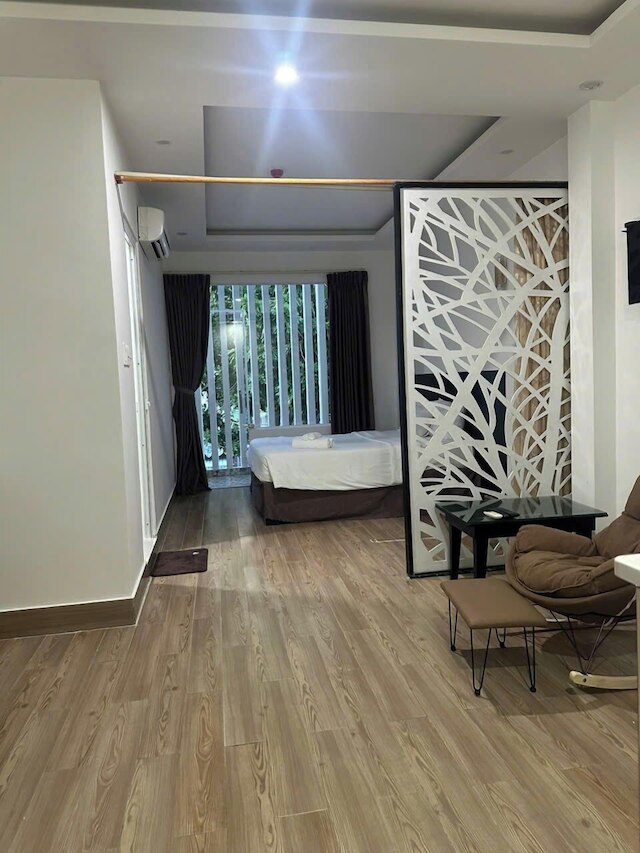 フル ハウス ホテル アンド アパートメント