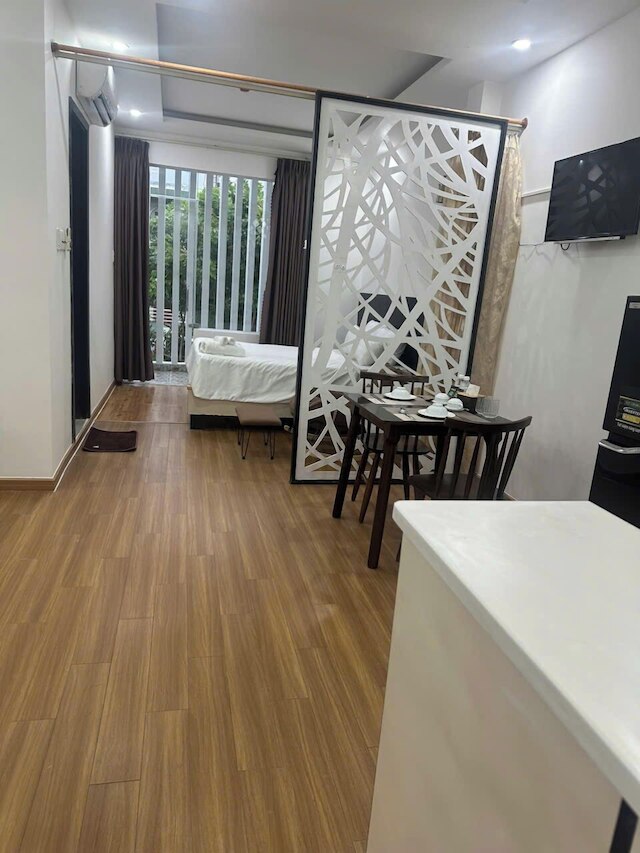 フル ハウス ホテル アンド アパートメント