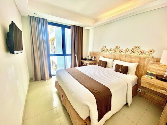 ホリソン クタ バリ