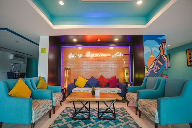 ジョムティエン ビーチ マーケット プレイス