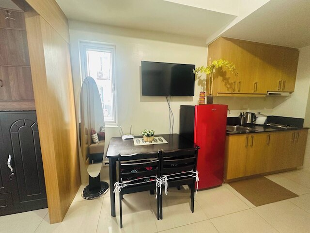 ハッピー 1 ベッドルーム パサイ アパートメント フォー レント - ピースフル オアシス イン ザ シティ ニア モール オブ アジア