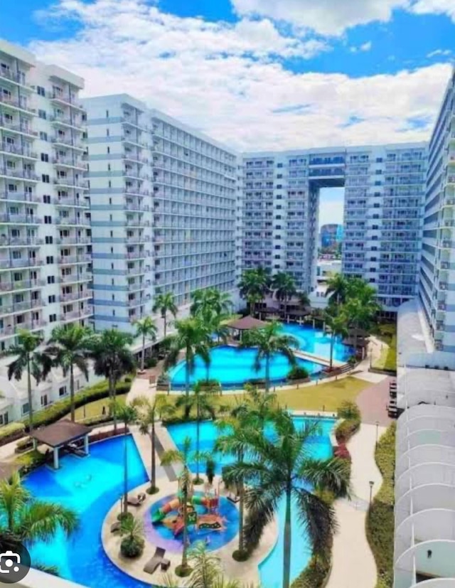 ゼニアル パサイシティ アパートメント フォー レント - エンタイア ハウス フロント オブ モール オブ アジア