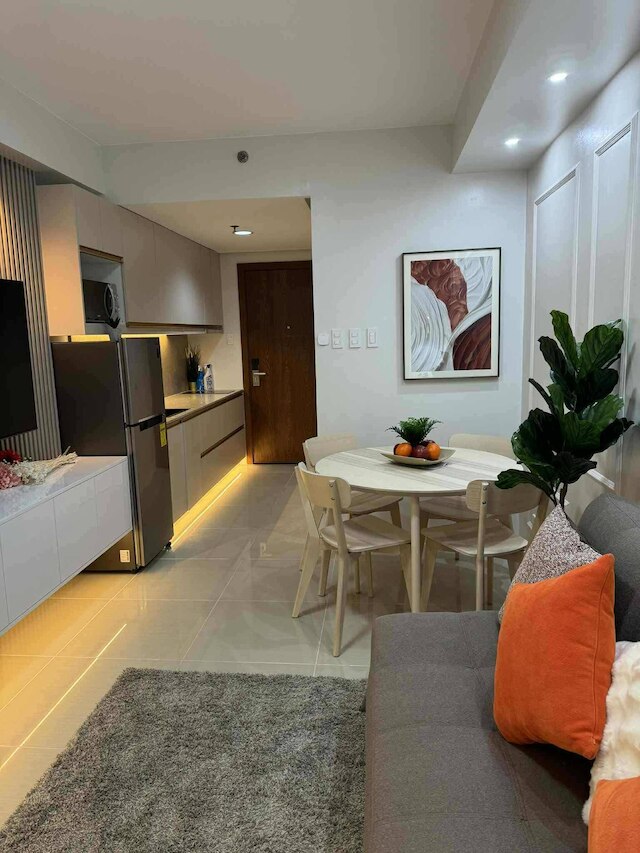 スカンディインスパイアード パサイ アパートメント フォー レント - エンタイア ハウス ウィズ バルコニー フェイシング MOA