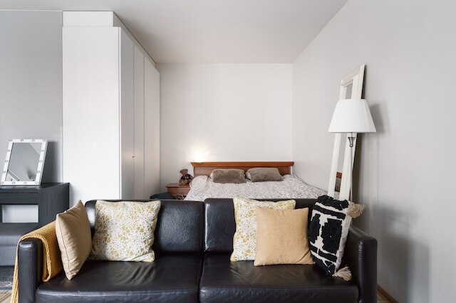 ブライト スタジオ アパートメント ウィズ プライベート バルコニー