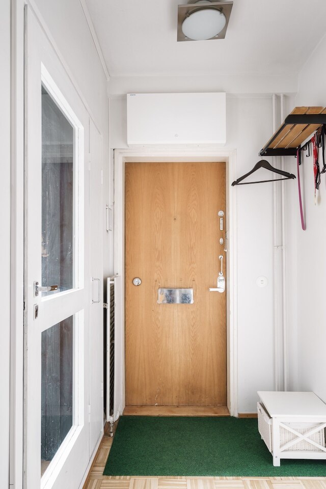 ブライト スタジオ アパートメント ウィズ プライベート バルコニー