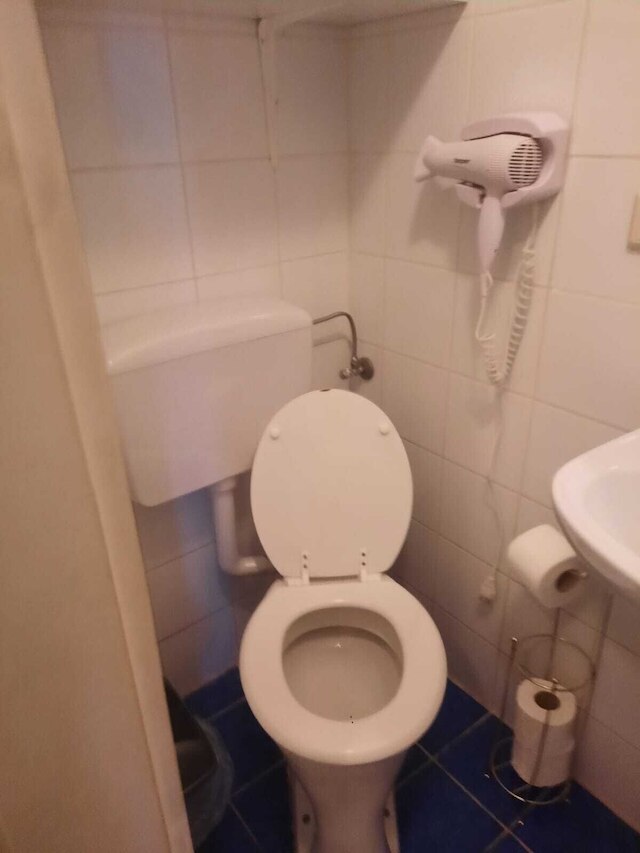 モダン 2ベッドルーム アパートメント ウェル コネクテッド