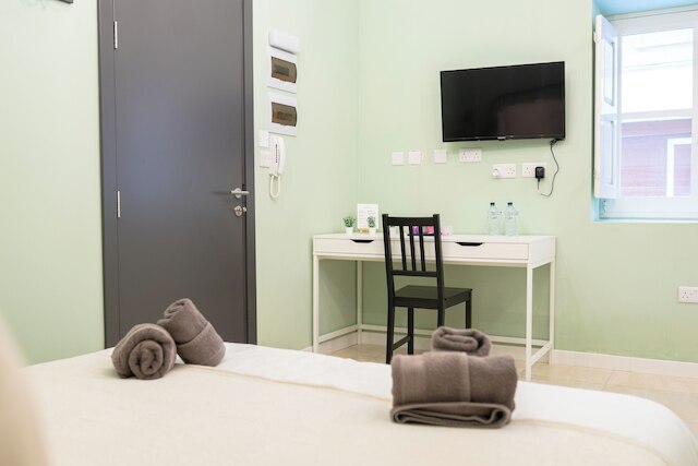 スリーシティーズ ゲストハウス