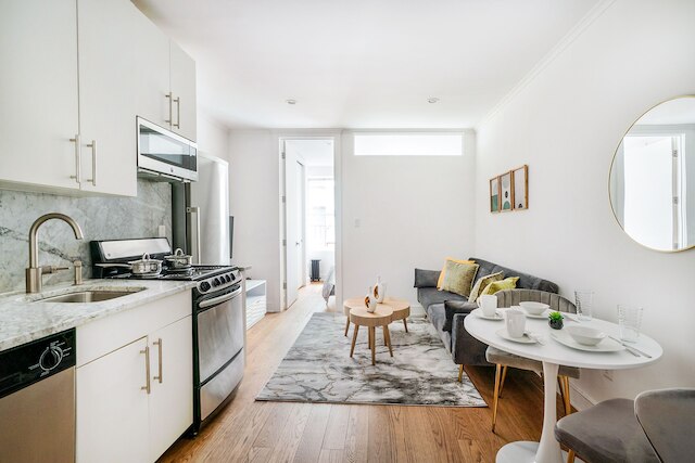 1 ベッドルーム ジェム イン プライム ロケーション オブ NYC