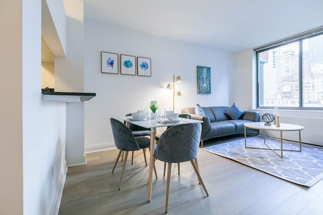 フルリー ファーニッシュド 1 ベッドルーム イン マレー ヒルズ