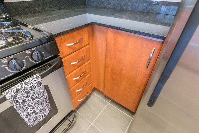 ビューティフル 1 ベッドルーム フルリー ファーニッシュド アパートメント