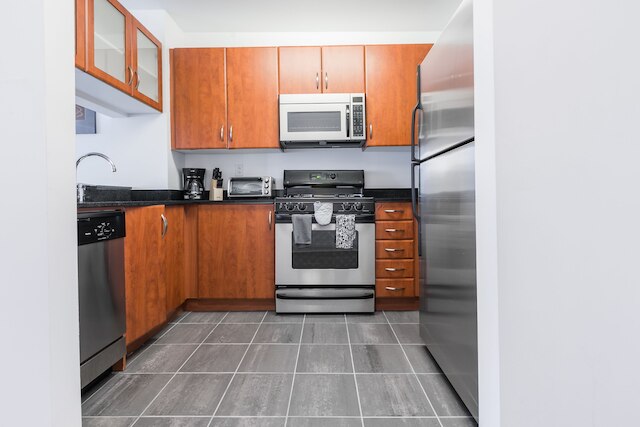 ビューティフル 1 ベッドルーム フルリー ファーニッシュド アパートメント