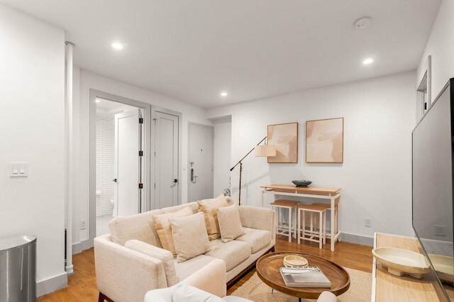 ラグジュアリー 3 ベッドルーム 2 バス アパートメント イン プライム ロケーション オブ NYC