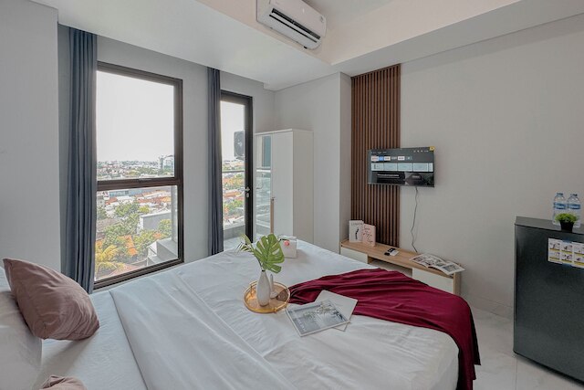 シンプル スタジオ アット ザ トランス アイコン スラバヤ アパートメント