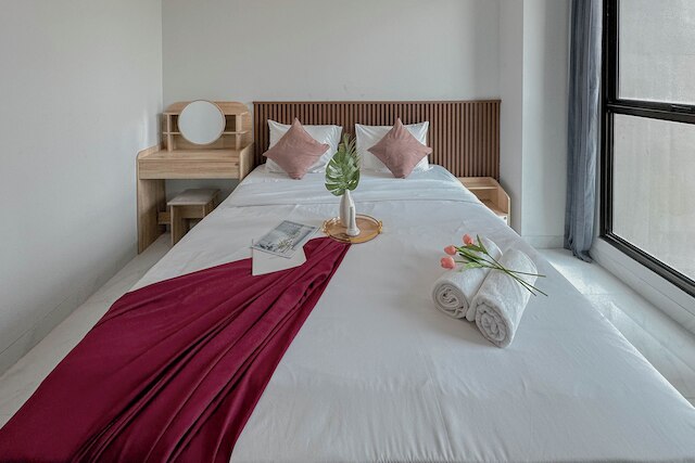 シンプル スタジオ アット ザ トランス アイコン スラバヤ アパートメント