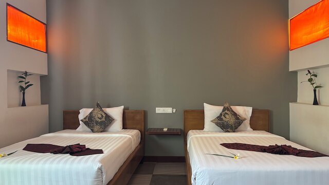 ヴィラ ワット ボ