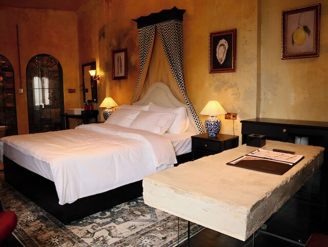 デモ イン & イネ ポエティック スタジオ ステイ