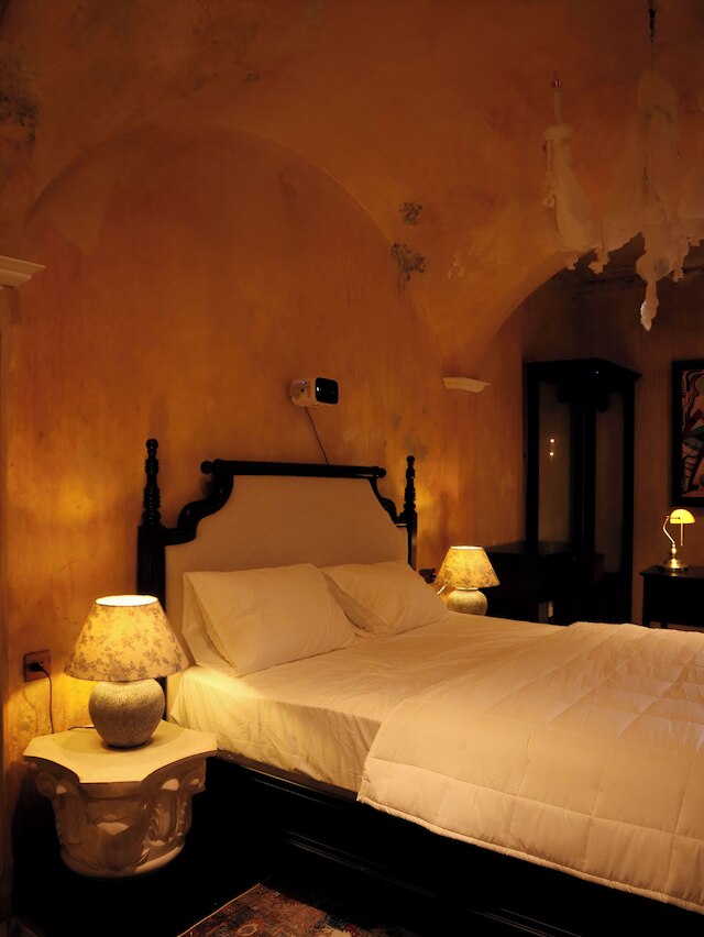 デモ イン & イネ ポエティック スタジオ ステイ