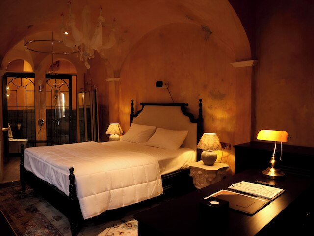 デモ イン & イネ ポエティック スタジオ ステイ