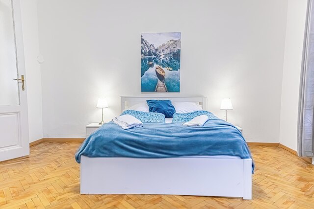 スペーシャス 2ベッドルーム アパートメント ニア シュタットハレ