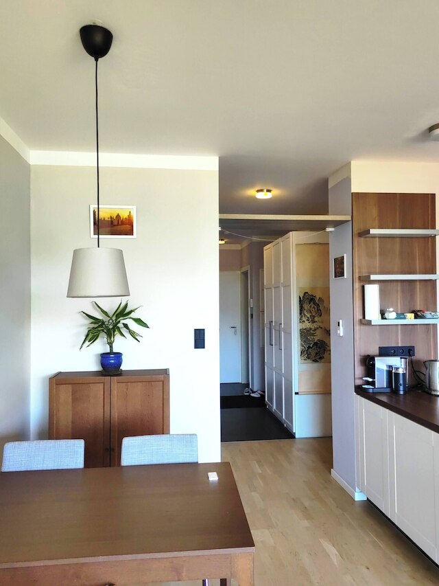 フリー パーキング モダン スミホフ アパート ラージ バルコニー, 10 ミニッツ メトロ トゥ セントラル