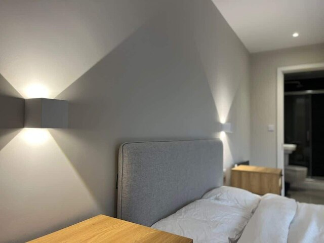 ジョイフル - 2 エンスイート フラット イン M15