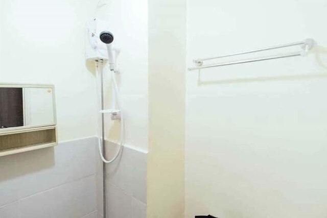 アーバン デカ タワー OYO