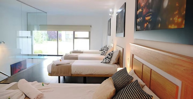 シーズナル リビング オシュン マドリード ノルテ