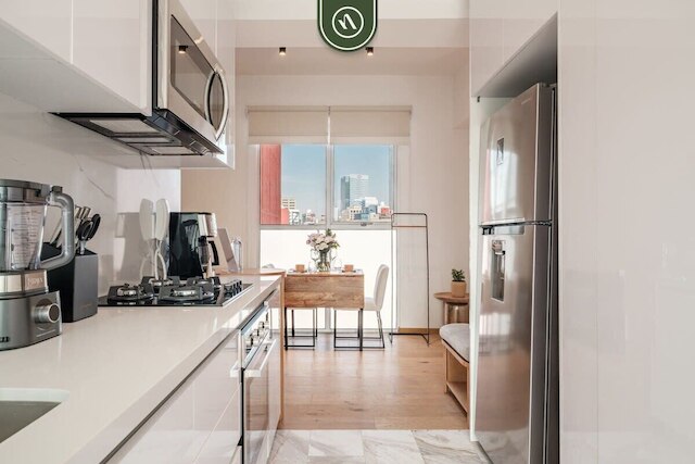 ニュー 1 ベッドルーム コンド イン フロント オブ シベレス - ローマ - コンデサ