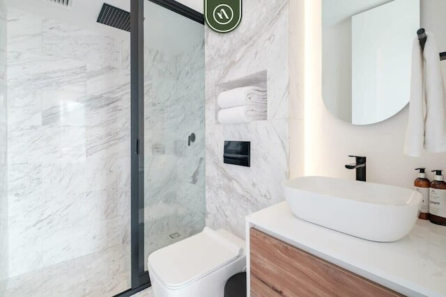 ニュー 1 ベッドルーム コンド イン フロント オブ シベレス - ローマ - コンデサ