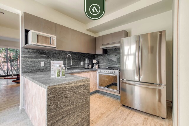 セントリック 2 ベッドルーム コンド イン ザ ハート ローマ ノルテ