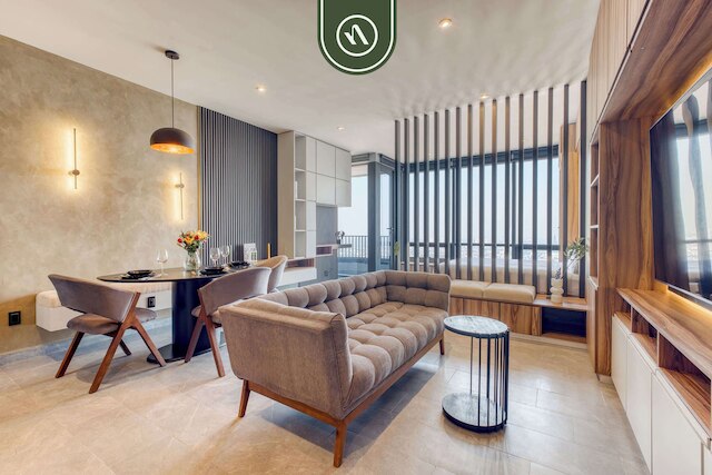 ラグジュアリー スタジオ - プール - レボリューション モニュメント ビュー