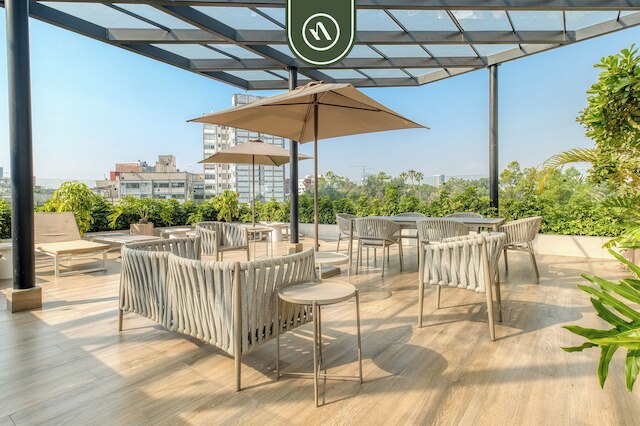 ラグジュアリー 2 ベッドルーム コンド - ルーフトップ プール ウィズ シティ ビュー