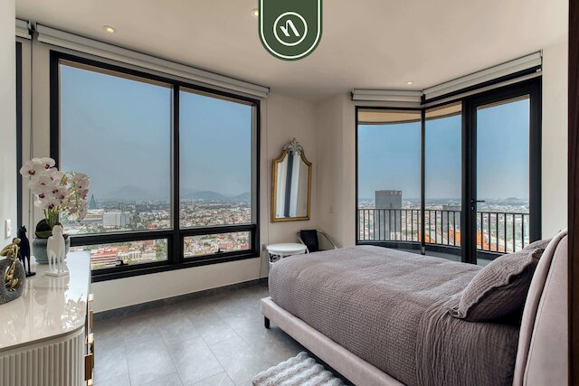 ラグジュアリー 2 ベッドルーム コンド - アメージング シティビュー - プール - ジム